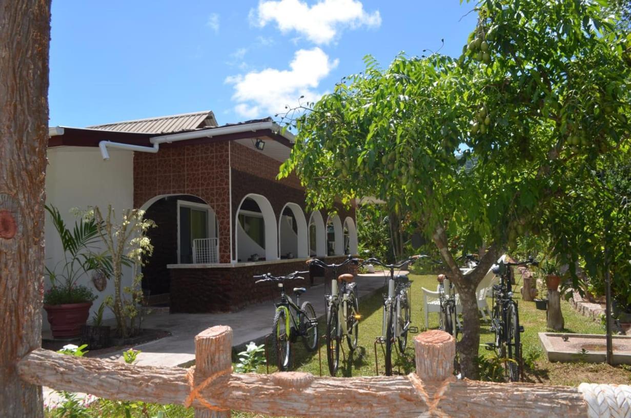 Rising Sun Guesthouse Đảo Đảo La Digue Ngoại thất bức ảnh